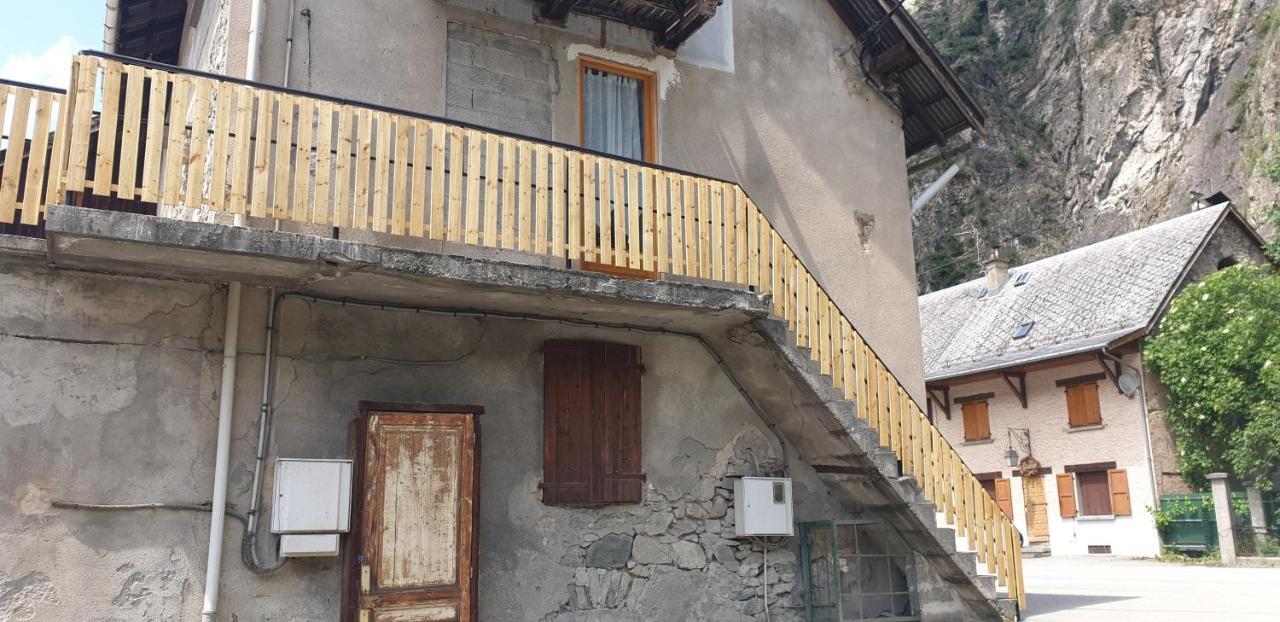 18 Rue Des Teppaz Les Alberges Le Bourg-dʼOisans エクステリア 写真